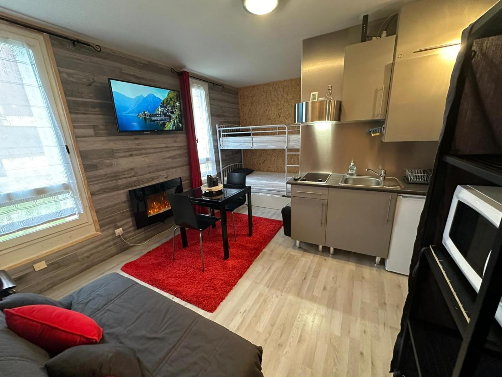 Le Chaleureux Cocon Rouge Apartment Ustou Exterior photo